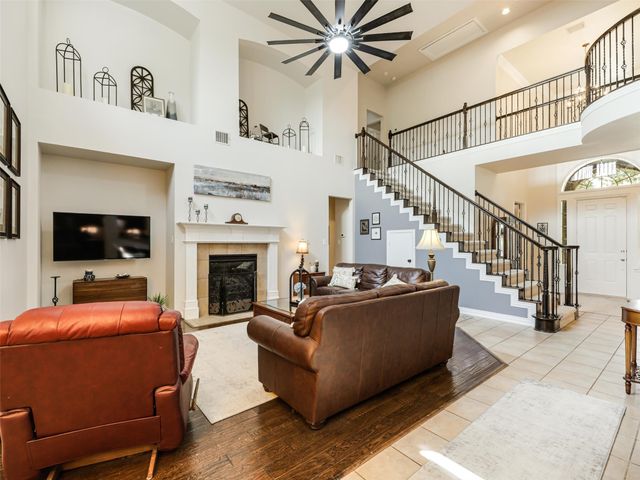 2113 Sandy Creek Drive, Frisco, TX 75033