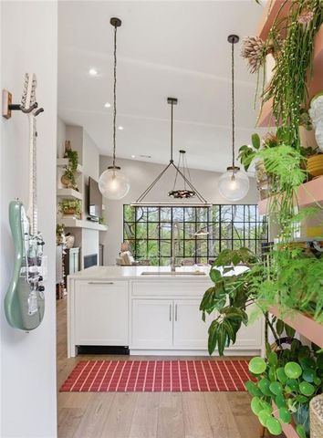 571 Overbrook Drive NW, Atlanta, GA 30318