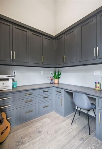 571 Overbrook Drive NW, Atlanta, GA 30318