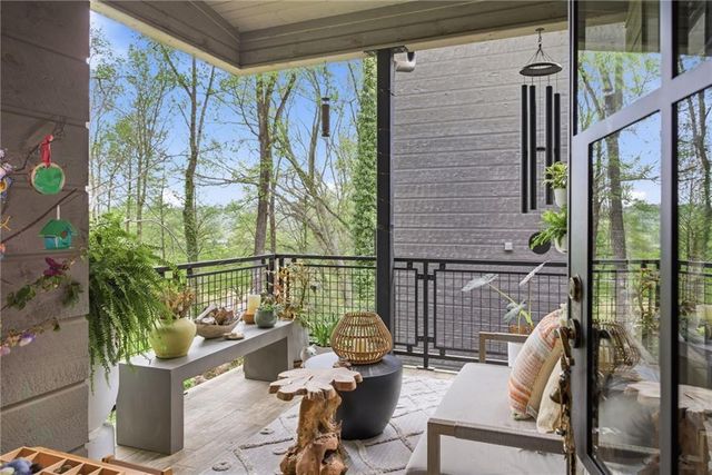 571 Overbrook Drive NW, Atlanta, GA 30318