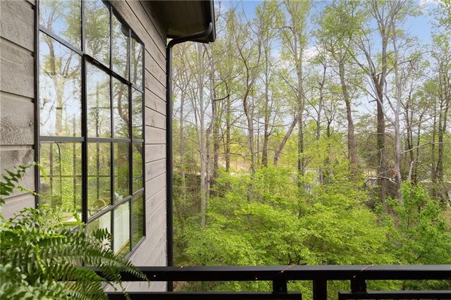 571 Overbrook Drive NW, Atlanta, GA 30318