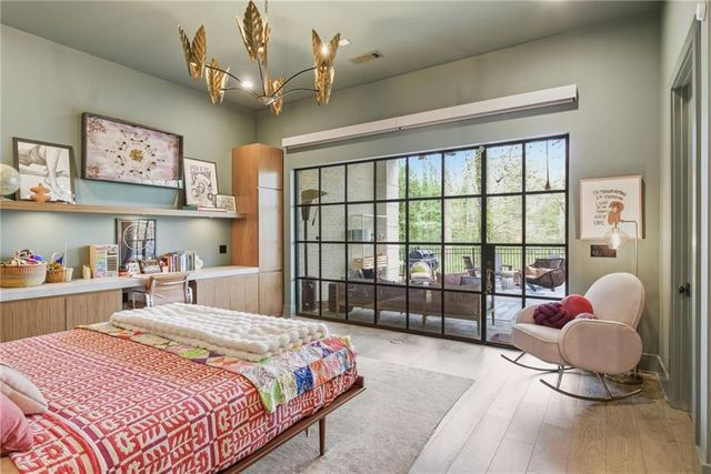 571 Overbrook Drive NW, Atlanta, GA 30318