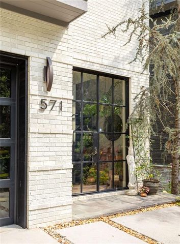 571 Overbrook Drive NW, Atlanta, GA 30318