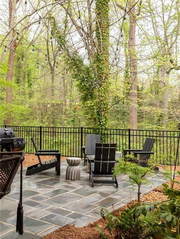 571 Overbrook Drive NW, Atlanta, GA 30318