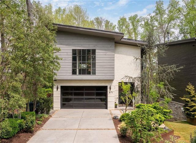 571 Overbrook Drive NW, Atlanta, GA 30318