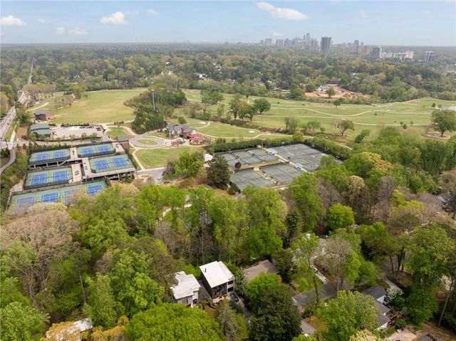 571 Overbrook Drive NW, Atlanta, GA 30318