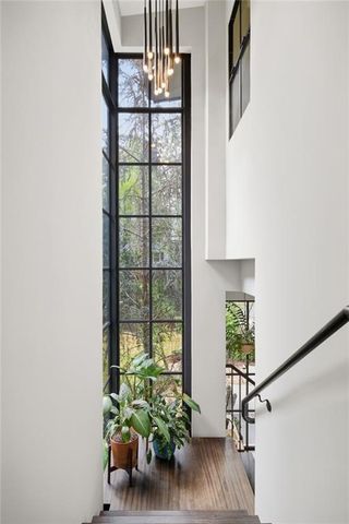 571 Overbrook Drive NW, Atlanta, GA 30318