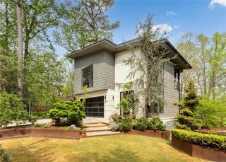 571 Overbrook Drive NW, Atlanta, GA 30318