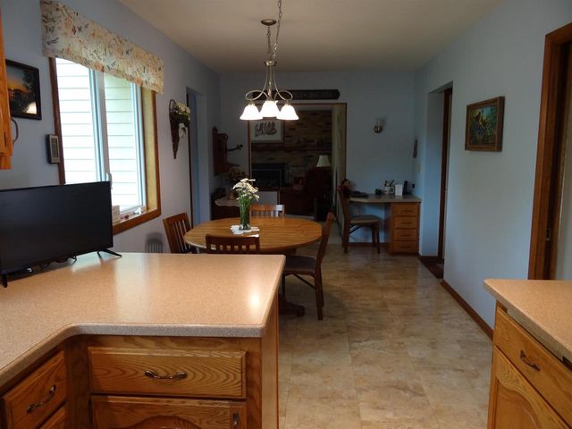 531 Greendale Drive, Janesville, WI 53546