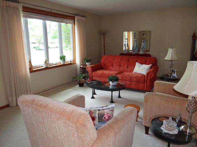531 Greendale Drive, Janesville, WI 53546