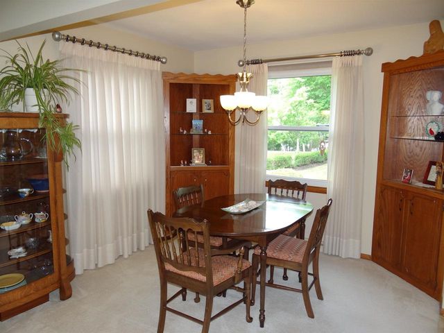 531 Greendale Drive, Janesville, WI 53546
