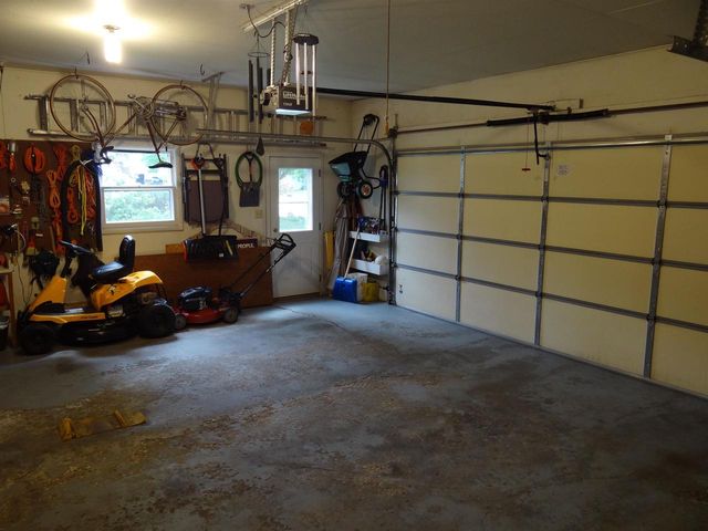 531 Greendale Drive, Janesville, WI 53546