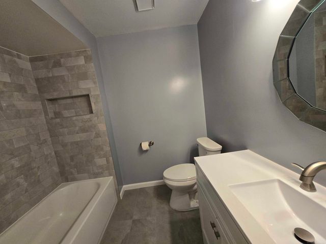 43064 W Kirkwood Drive, Clinton Township, MI 48038