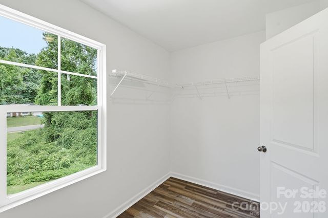248 Valleybrook Lane, Troutman, NC 28166