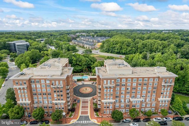 4490 MARKET COMMONS DR #602, Fairfax, VA 22033