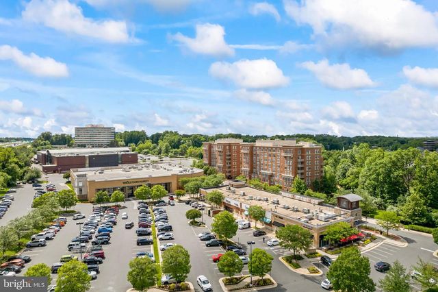 4490 MARKET COMMONS DR #602, Fairfax, VA 22033