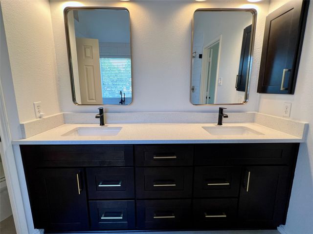 9705 Hickory Street, Frisco, TX 75035