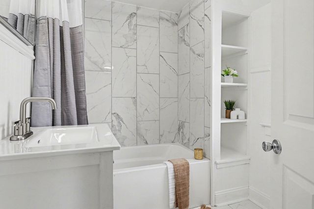 3011 E Main Street, Kalamazoo, MI 49048