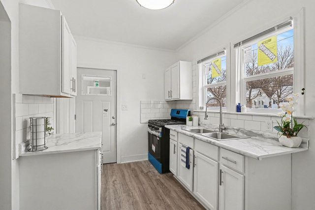 3011 E Main Street, Kalamazoo, MI 49048