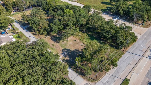 2000 Dowdy Ferry Road, Dallas, TX 75217