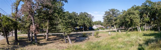 2000 Dowdy Ferry Road, Dallas, TX 75217