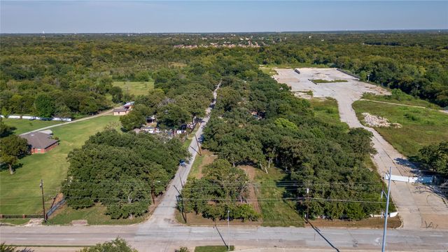 2000 Dowdy Ferry Road, Dallas, TX 75217