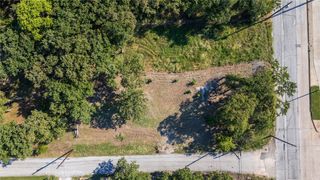 2000 Dowdy Ferry Road, Dallas, TX 75217