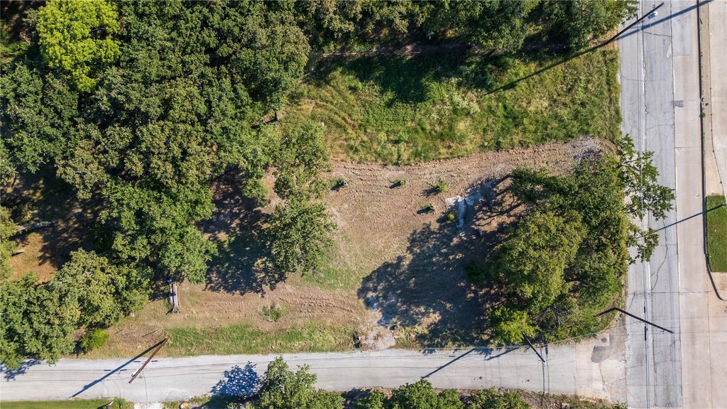 2000 Dowdy Ferry Road, Dallas, TX 75217