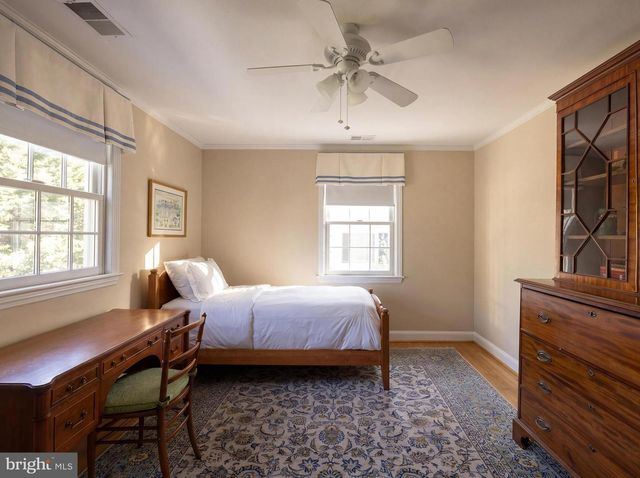 5303 DUVALL DR, Bethesda, MD 20816