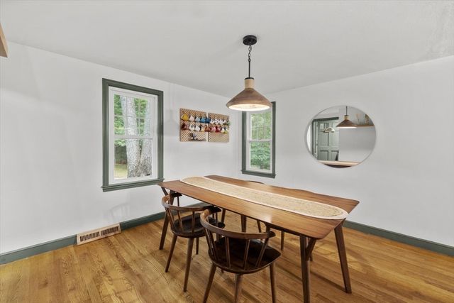 10 Flint Locke Dr, Duxbury, MA 02332