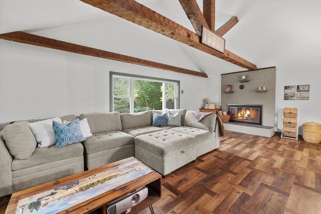 10 Flint Locke Dr, Duxbury, MA 02332