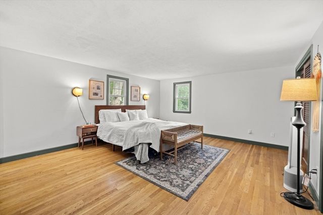 10 Flint Locke Dr, Duxbury, MA 02332