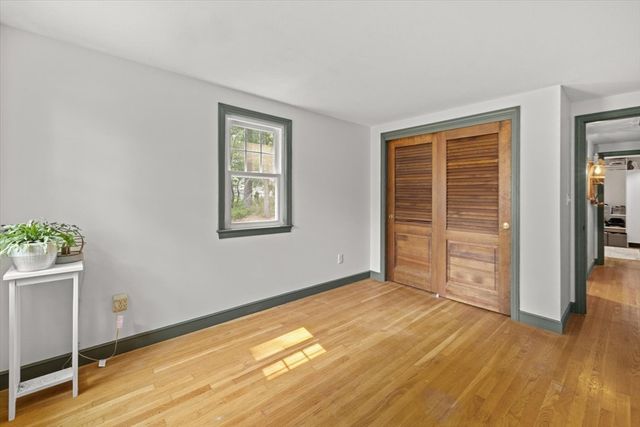 10 Flint Locke Dr, Duxbury, MA 02332