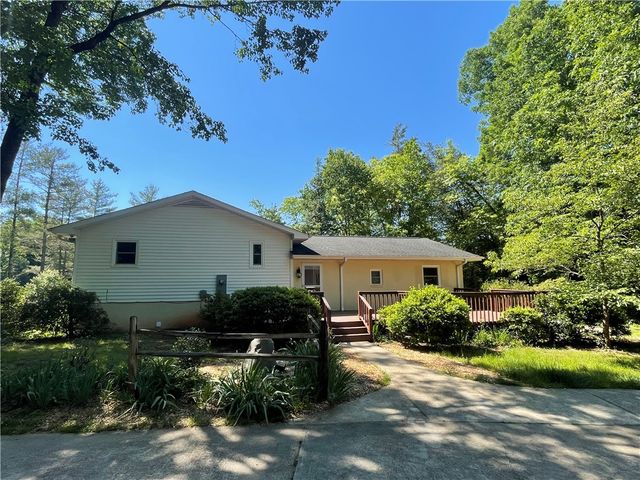 485 Mountain Rest Lake Road, Mountain Rest, SC 29664