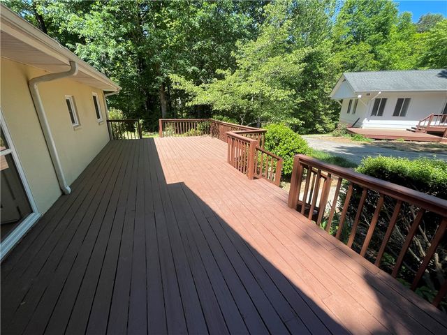 485 Mountain Rest Lake Road, Mountain Rest, SC 29664