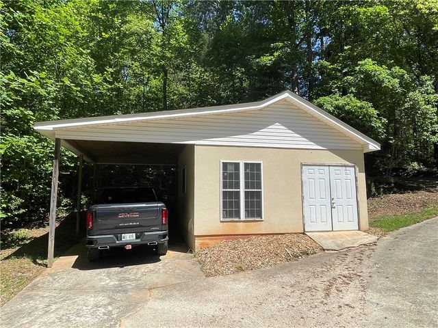 485 Mountain Rest Lake Road, Mountain Rest, SC 29664