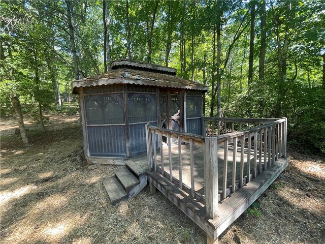 485 Mountain Rest Lake Road, Mountain Rest, SC 29664