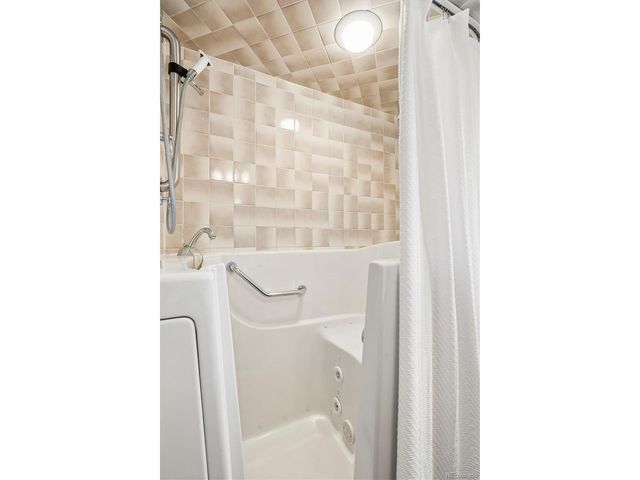3912 S Cherokee St, Englewood, CO 80110