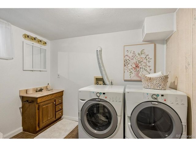 3912 S Cherokee St, Englewood, CO 80110