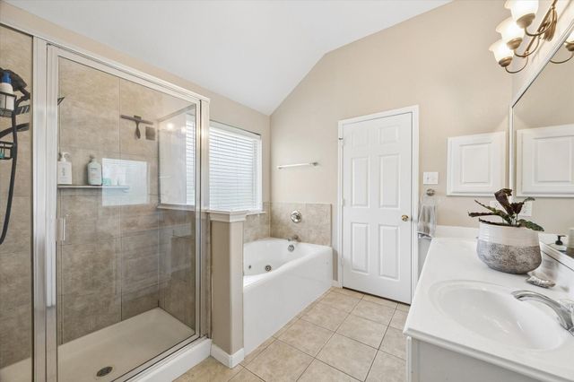 608 Brad Court, Webster, TX 77598