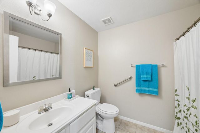 608 Brad Court, Webster, TX 77598