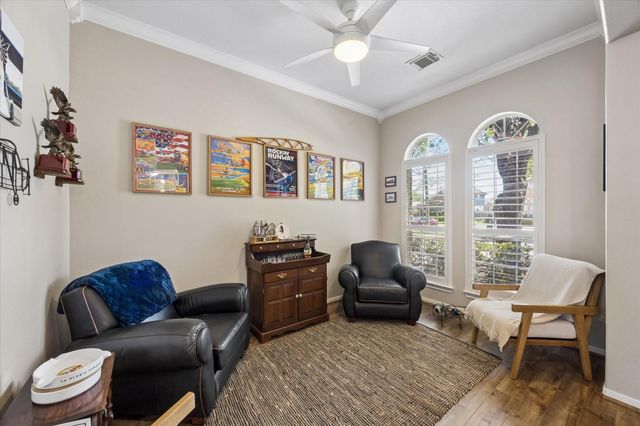 608 Brad Court, Webster, TX 77598