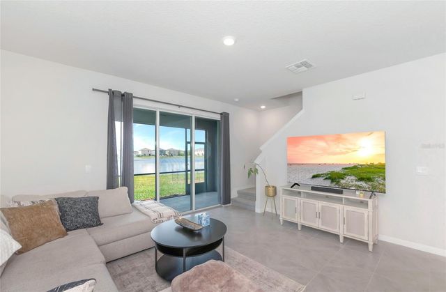 17645 CRESCENT MOON LOOP, Bradenton, FL 34211