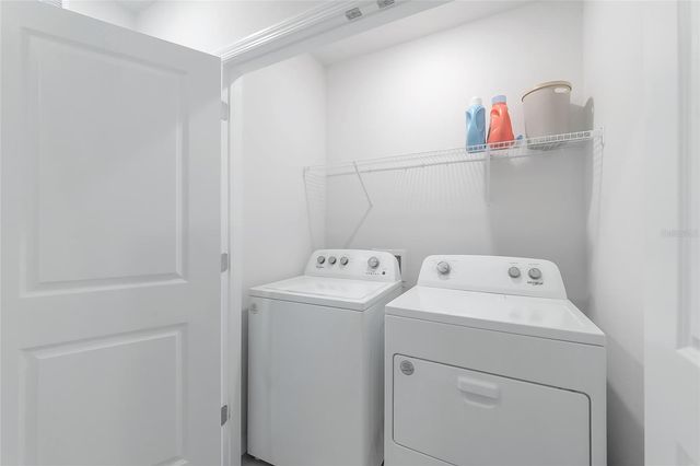 17645 CRESCENT MOON LOOP, Bradenton, FL 34211