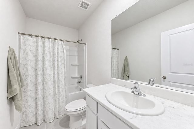 17645 CRESCENT MOON LOOP, Bradenton, FL 34211