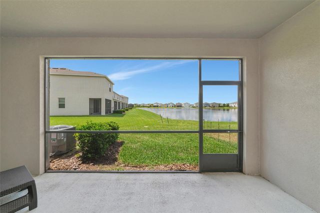 17645 CRESCENT MOON LOOP, Bradenton, FL 34211