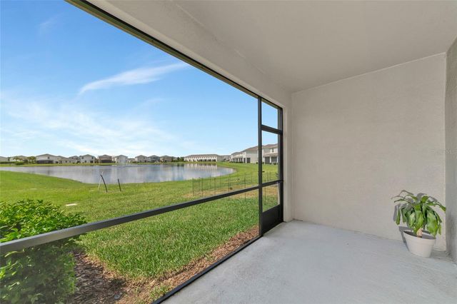 17645 CRESCENT MOON LOOP, Bradenton, FL 34211