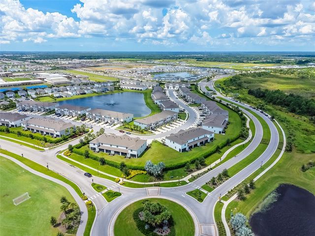 17645 CRESCENT MOON LOOP, Bradenton, FL 34211