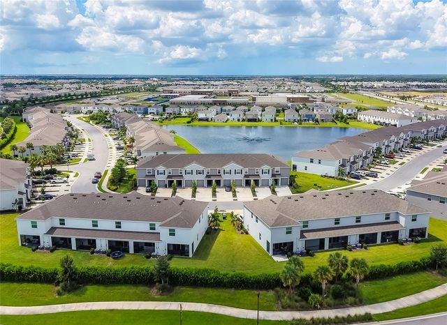 17645 CRESCENT MOON LOOP, Bradenton, FL 34211