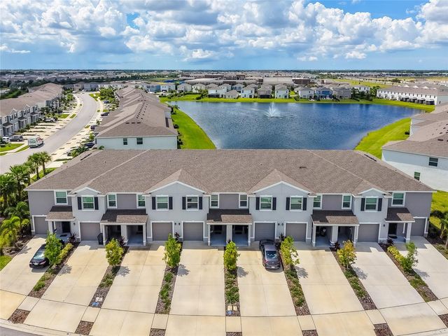 17645 CRESCENT MOON LOOP, Bradenton, FL 34211